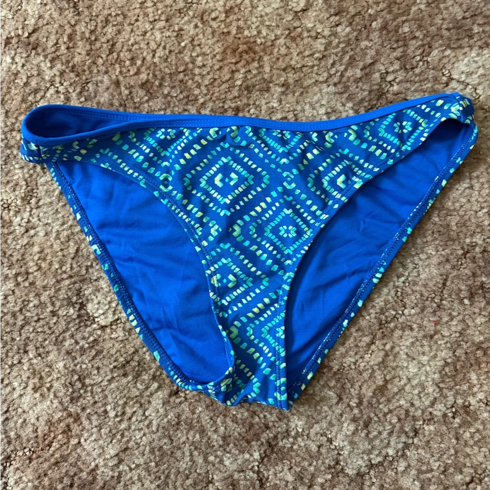 Blue Geometric Bikini Set - Picture 9 of 11